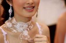 河源人妖皇后(中国富豪娶人妖皇后)