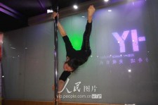 河源钢管舞女神(女星钢管舞)