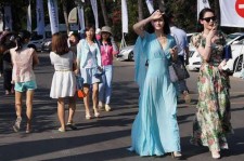 河源上海商务伴游男雇用(上海雇用高端伴游一天20万)