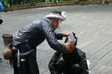 河源欲带老伴游遍中国(带着老伴去旅游)