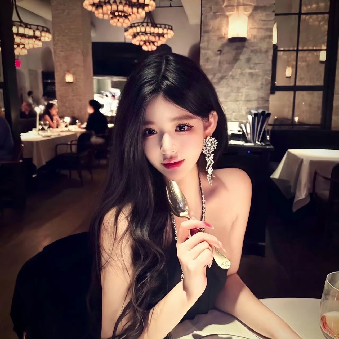 河源伴游女生蓝盈盈的资料