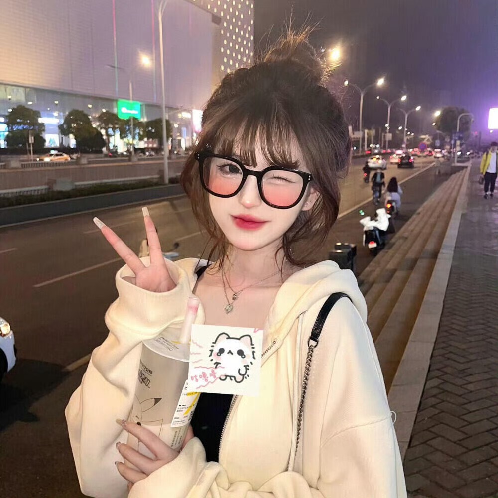 河源伴游女生KIKI的资料