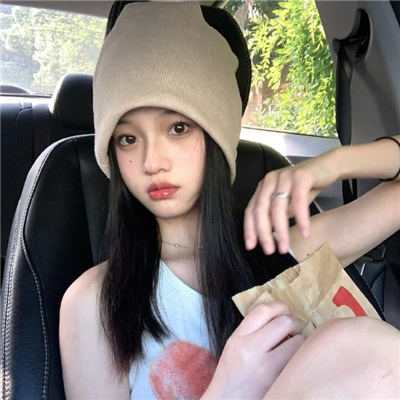河源伴游女生乙傲薇的资料