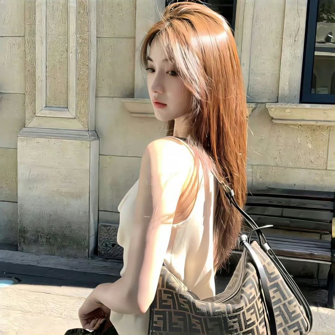 河源伴游女生夏夏的资料