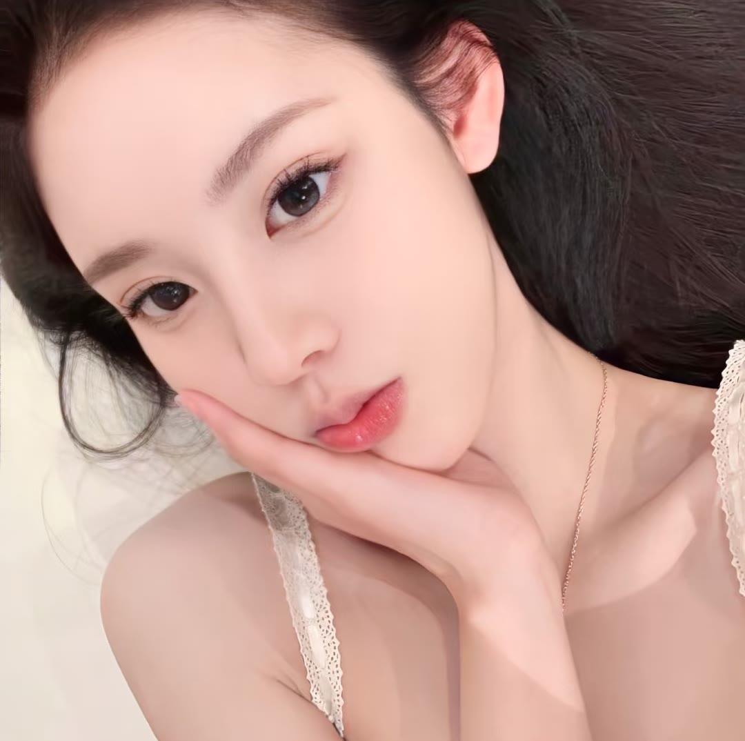 河源伴游女生佛白易的资料