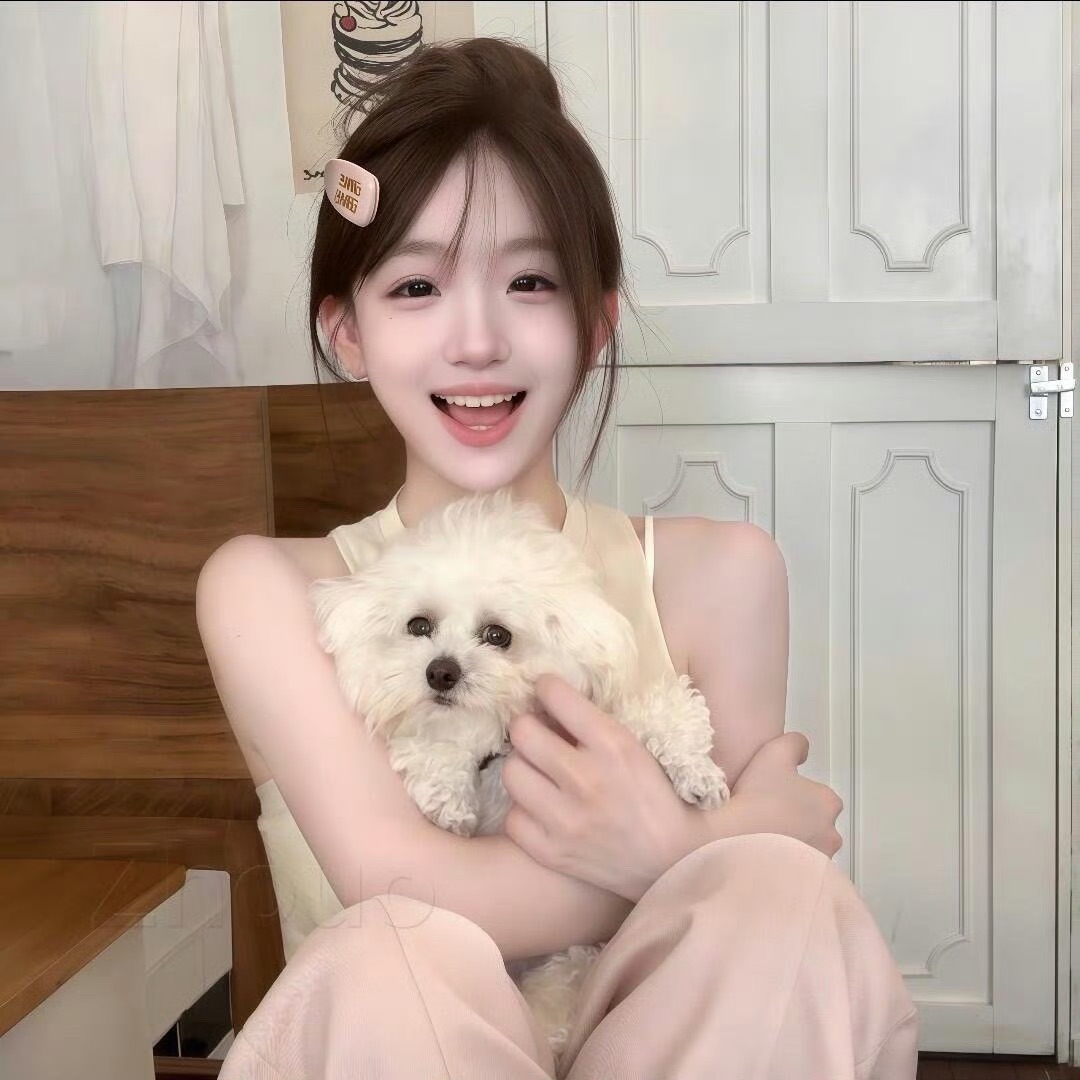 河源伴游女生周小婷的资料