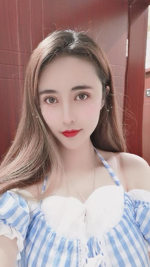 上海兼职女模特伴游在线联系方式的简单介绍