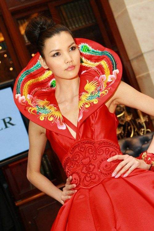 莫万丹(莫万丹成婚了吗)
